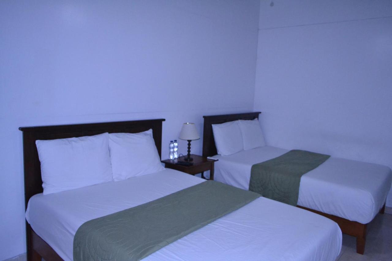 Hotel Habitation Des Lauriers à Cap-Haïtien Extérieur photo