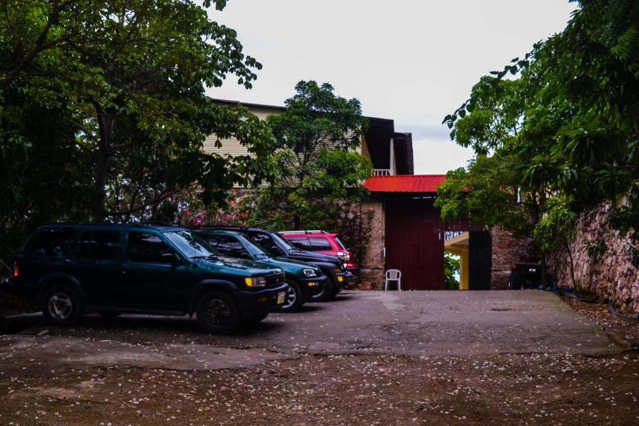 Hotel Habitation Des Lauriers à Cap-Haïtien Extérieur photo